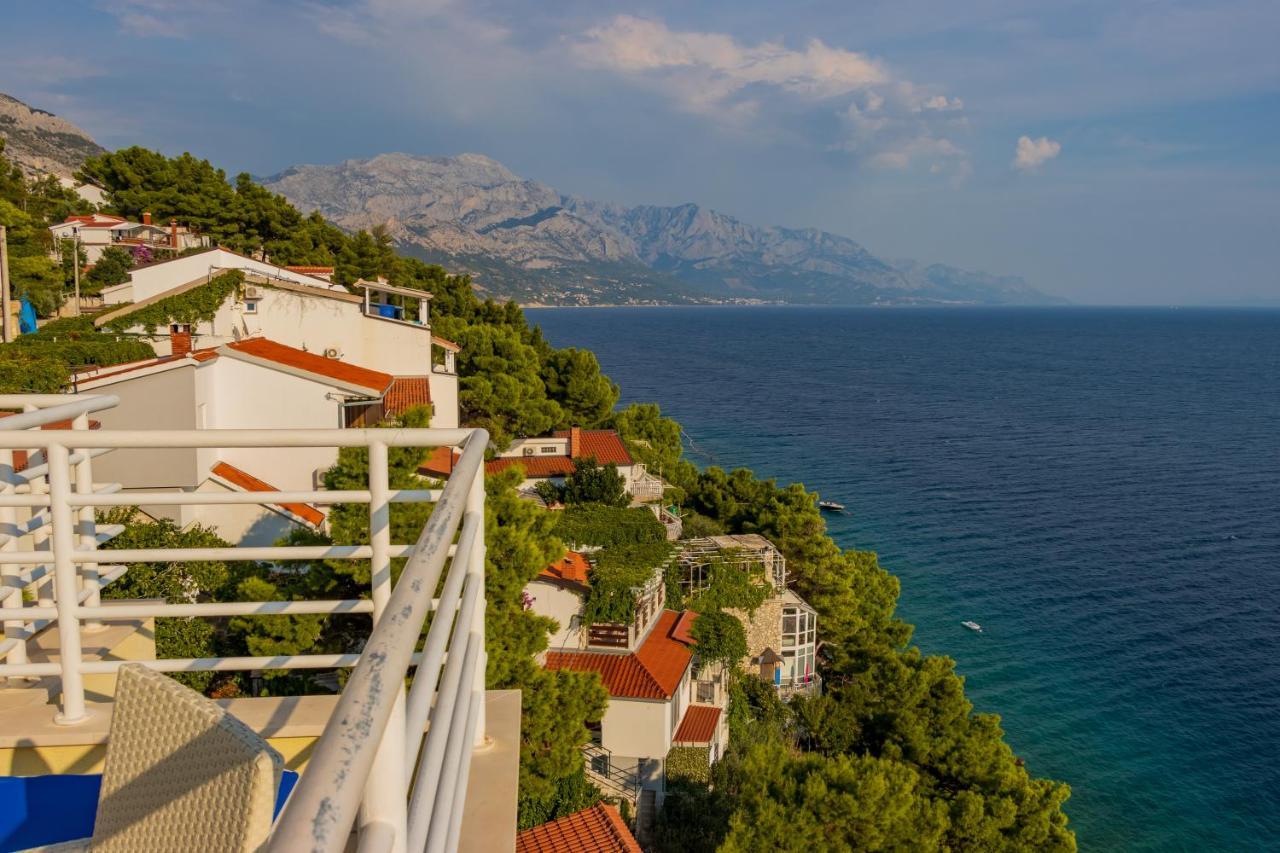Luxury Apartments Villa Ruzmarina With New Heated Infinity Pool And Lounge Area Marusici  Exterior foto