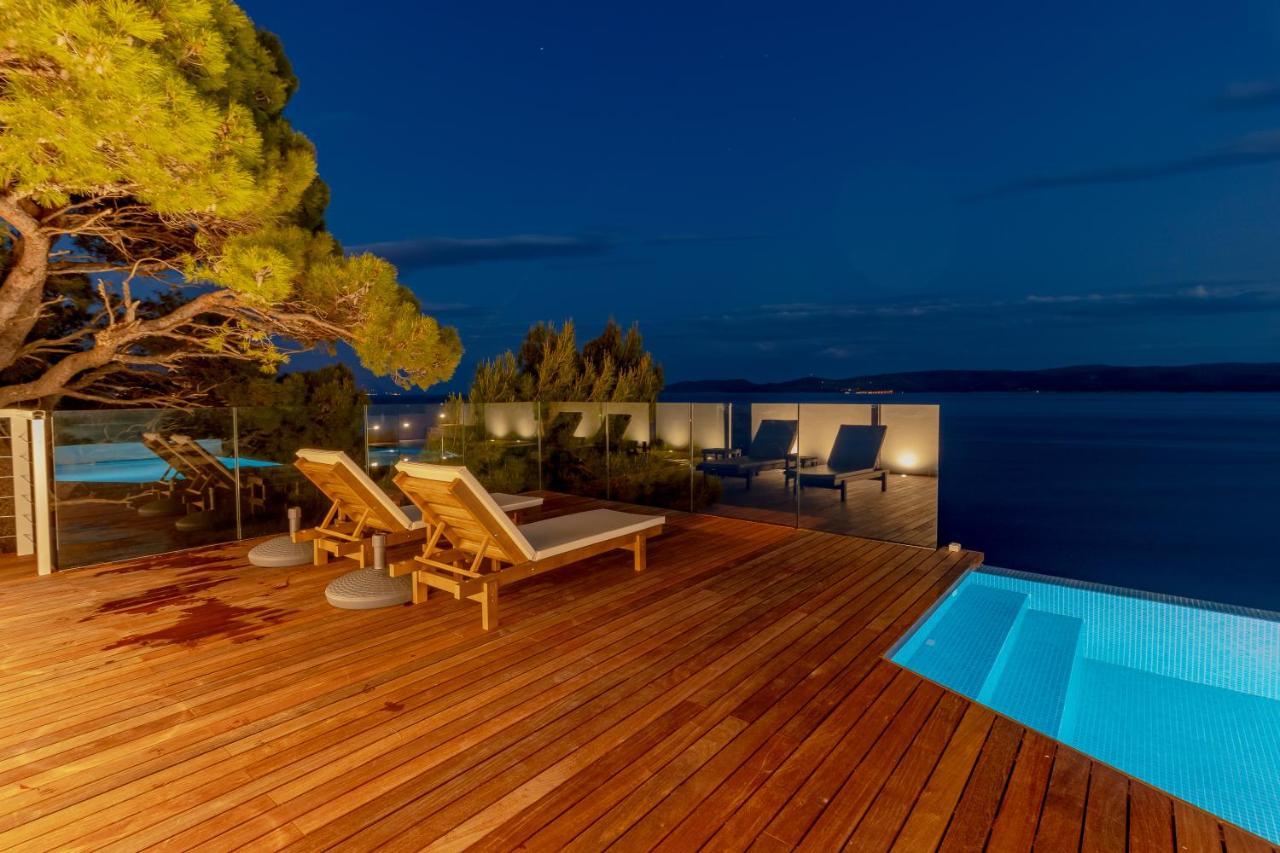 Luxury Apartments Villa Ruzmarina With New Heated Infinity Pool And Lounge Area Marusici  Exterior foto