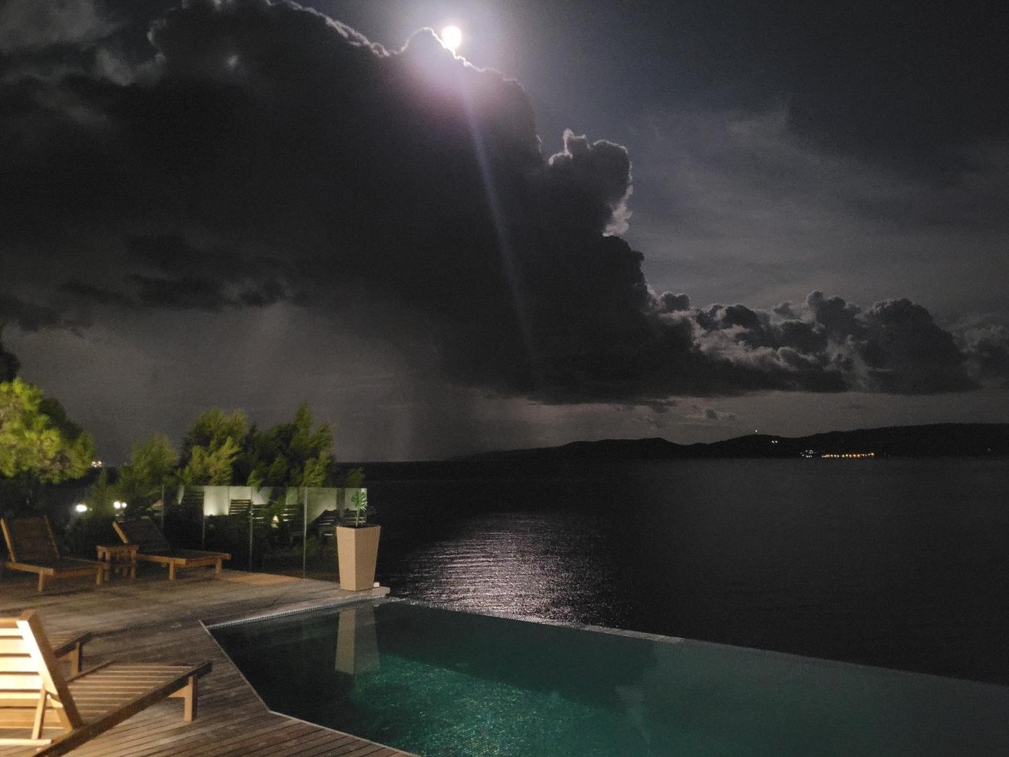 Luxury Apartments Villa Ruzmarina With New Heated Infinity Pool And Lounge Area Marusici  Exterior foto